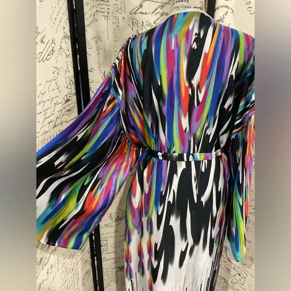 Natori Multicolor Abstract kimono - Picture 6 of 9